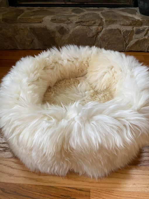 LARGE Plush Ivory Sheepskin Pet Bed