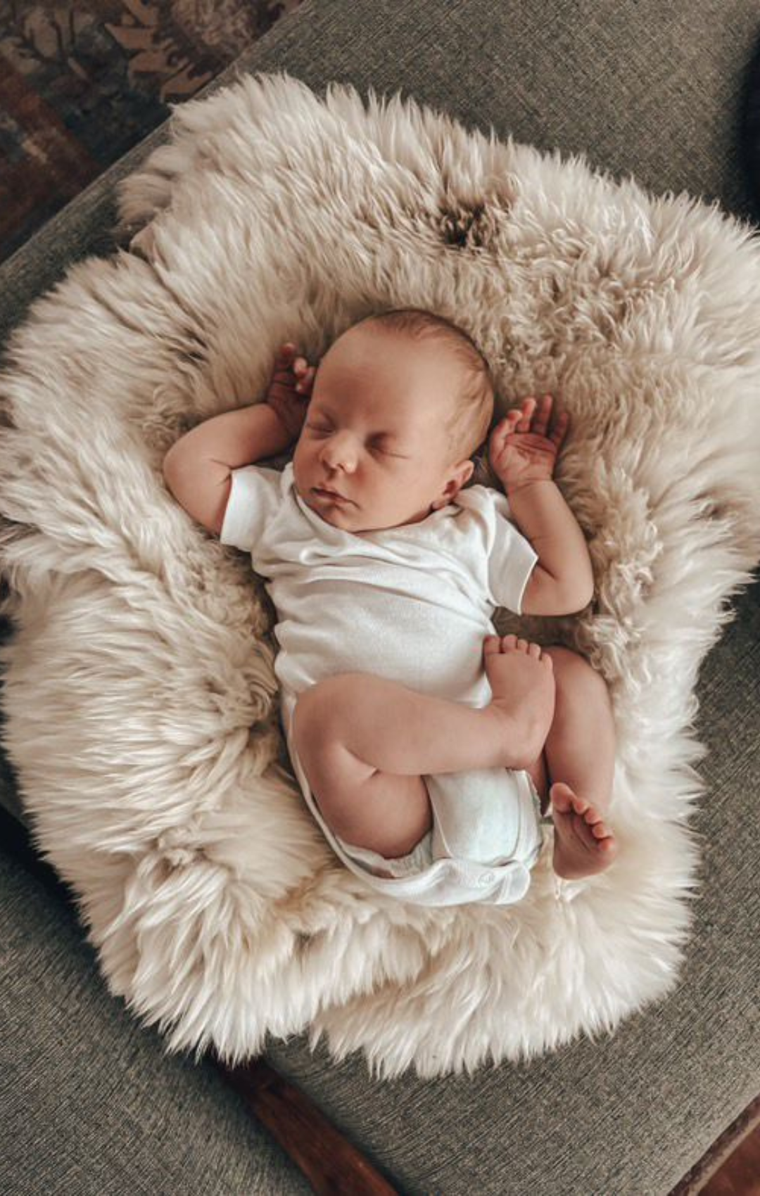 NATURAL SHEEPSKINS FOR BABIES, THE PERFECT BABY SHOWER GIFT!