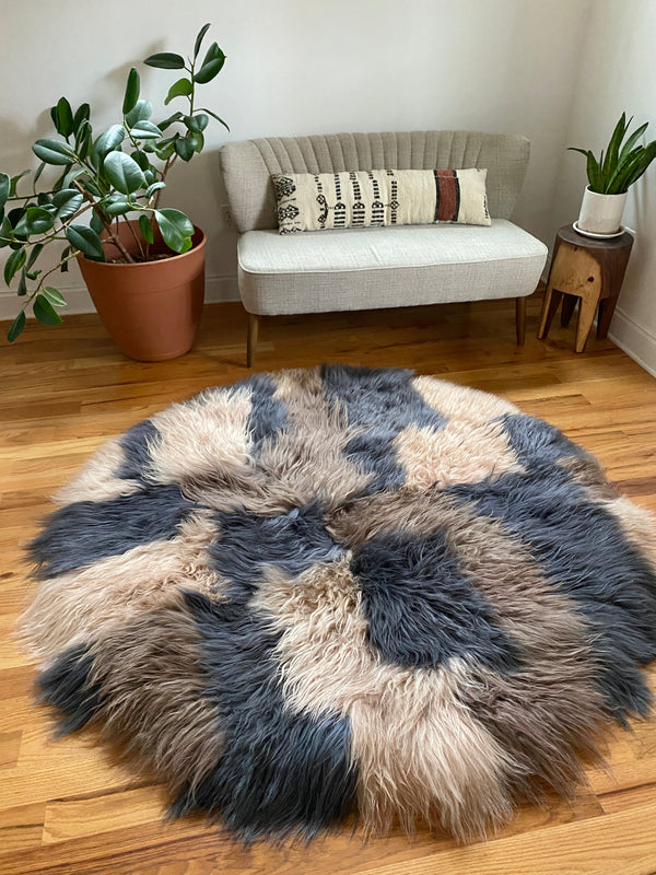 THE HEALTH BENEFITS AND EFFECTS OF SHEEPSKIN RUGS– East Perry