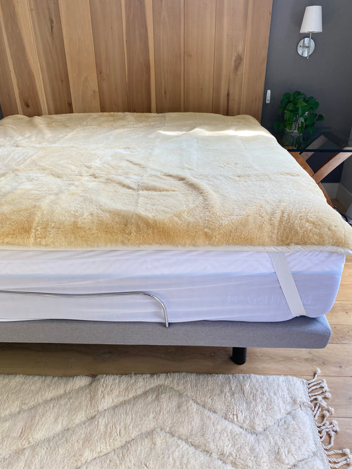 Medical Grade Sheepskin Mattress Cover