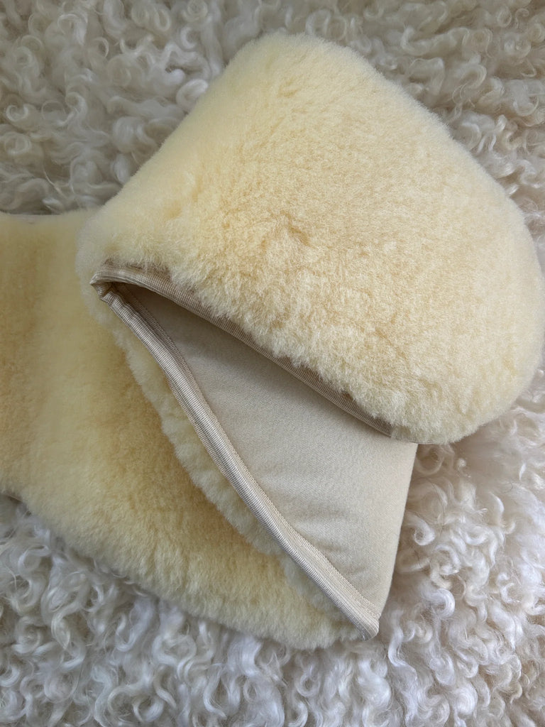 Medical grade sheepskin kidney warmer and waist belt