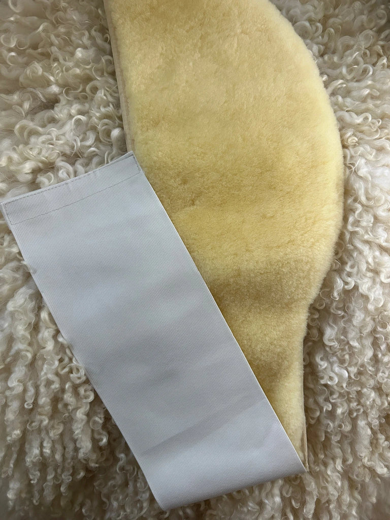 Top-view of medical grade sheepskin kidney warmer and waist belt
