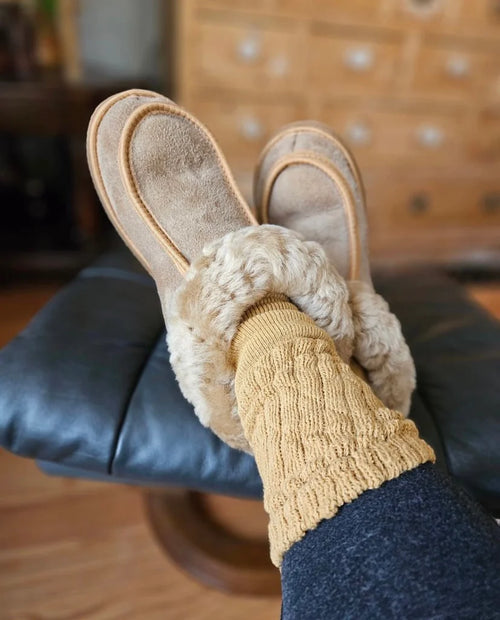 The classic slipper 100% sheepskin in tan