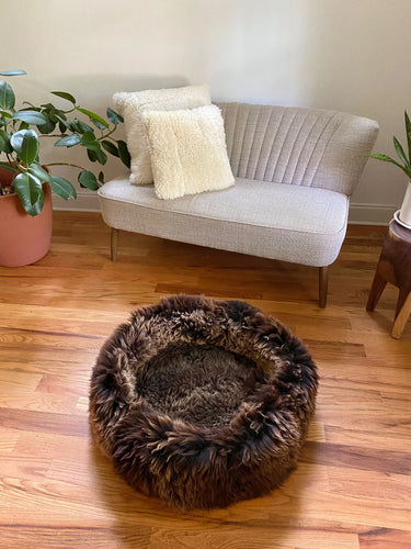 Fluffy brown pet bed 
