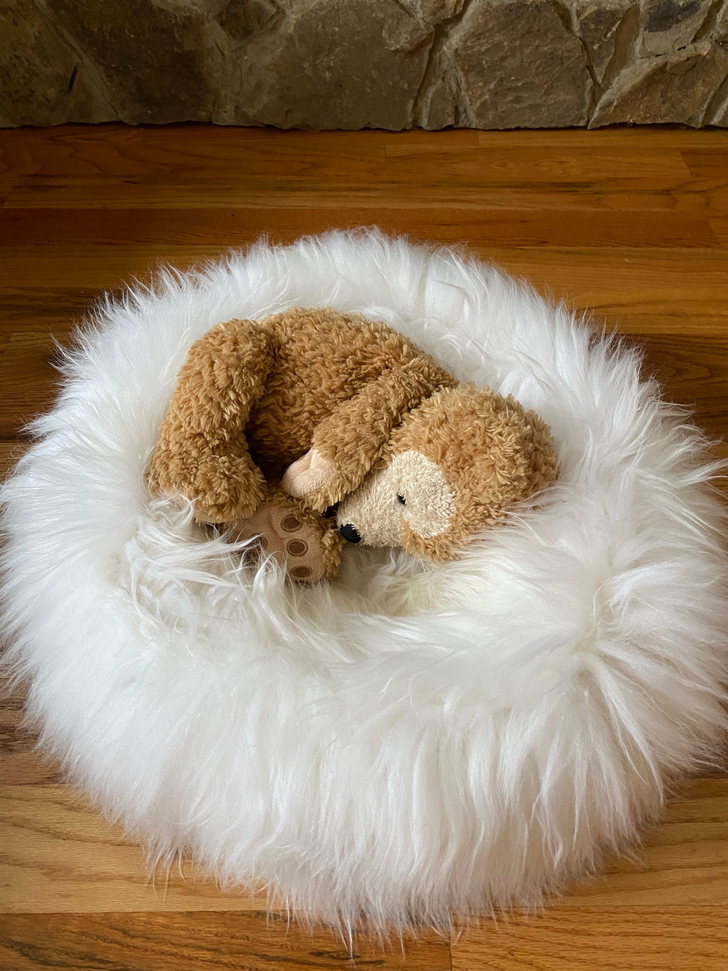 SMALL Ivory Sheepskin Pet Bed