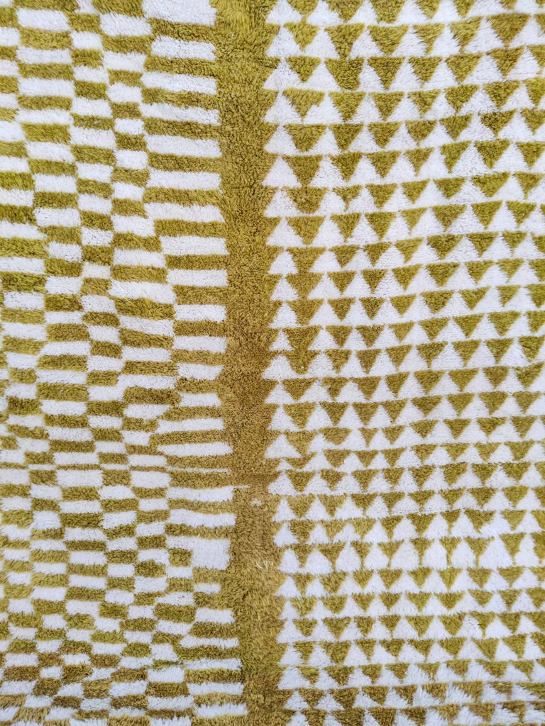 Moroccan wool rug 