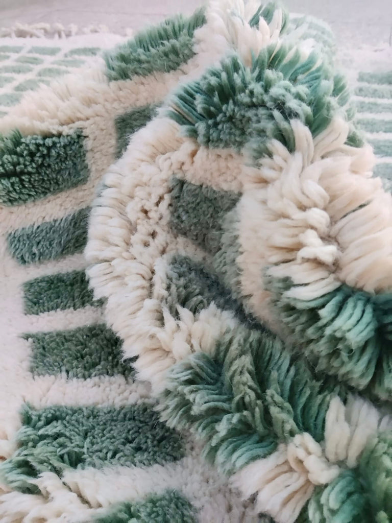 rugs made from 100% wool
