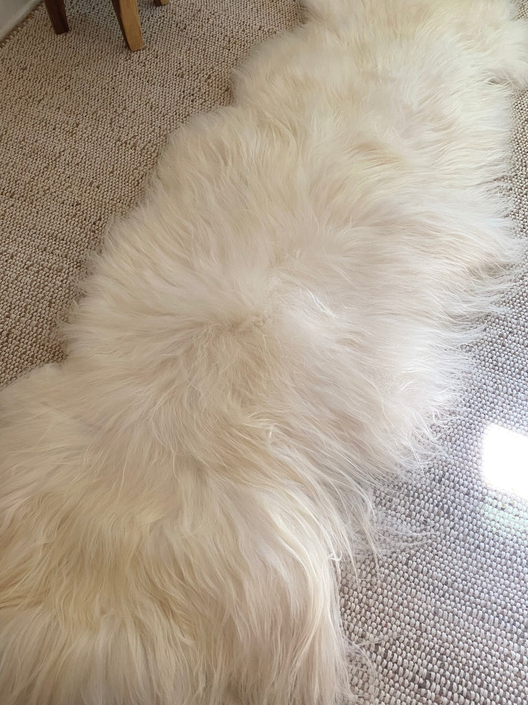 white sheepskin rug