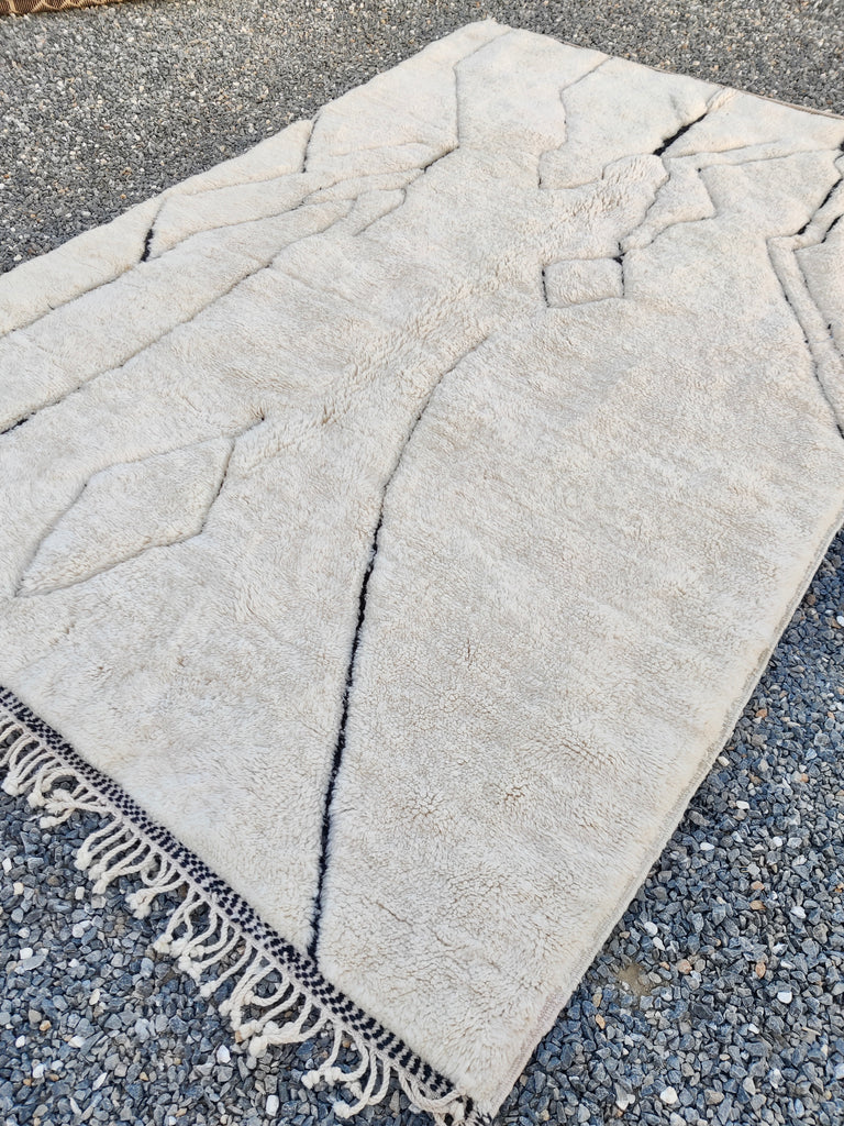 MRIRT BENI RUG
