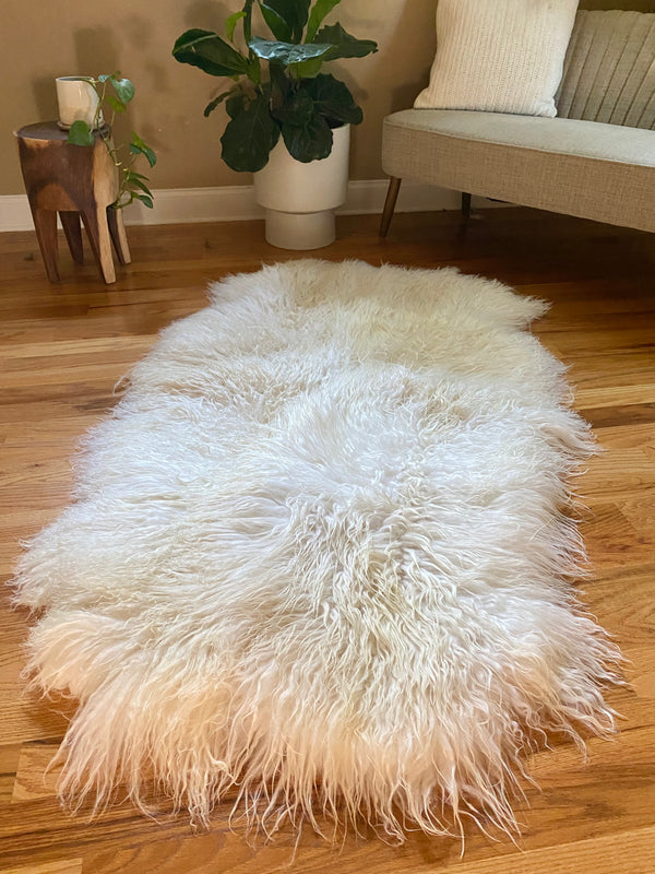  natural sheepskin area rug