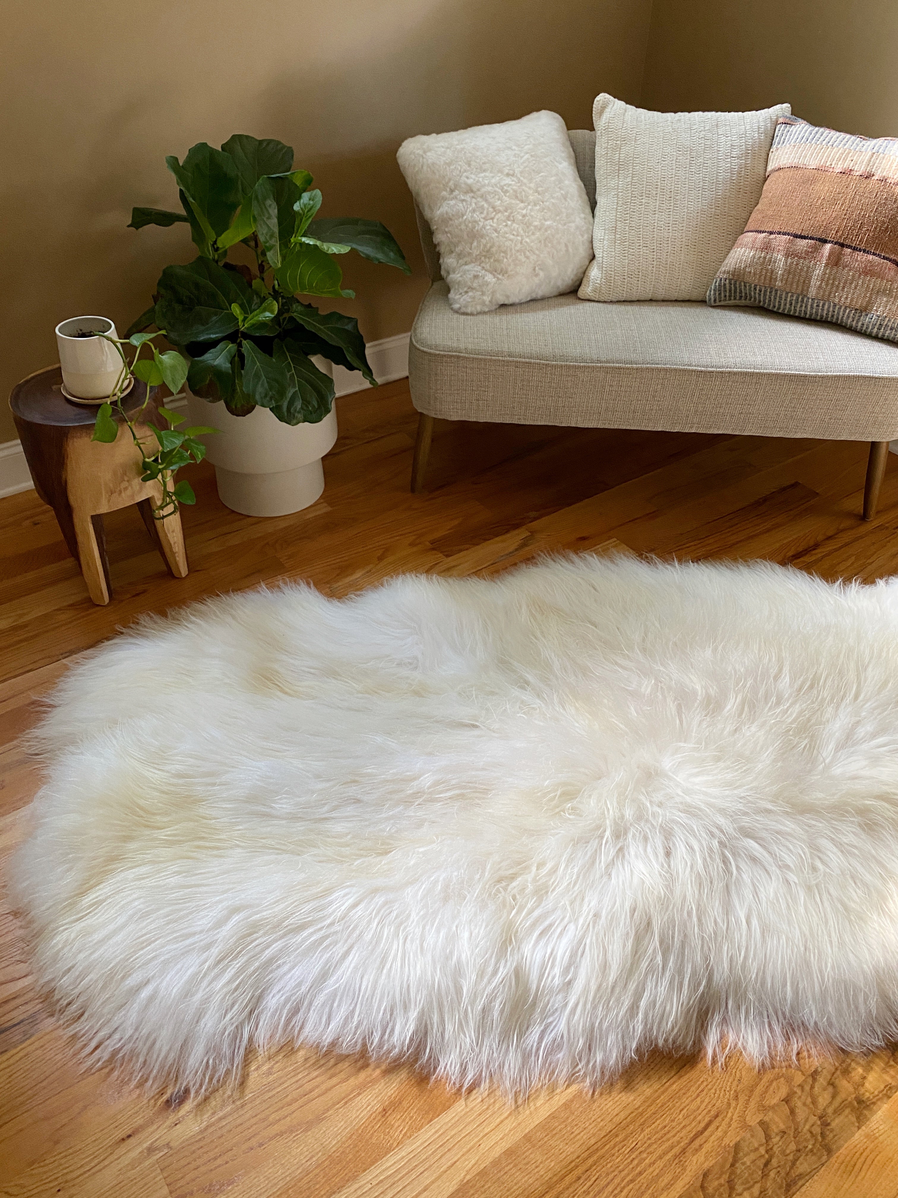 sheepskin rug for living room